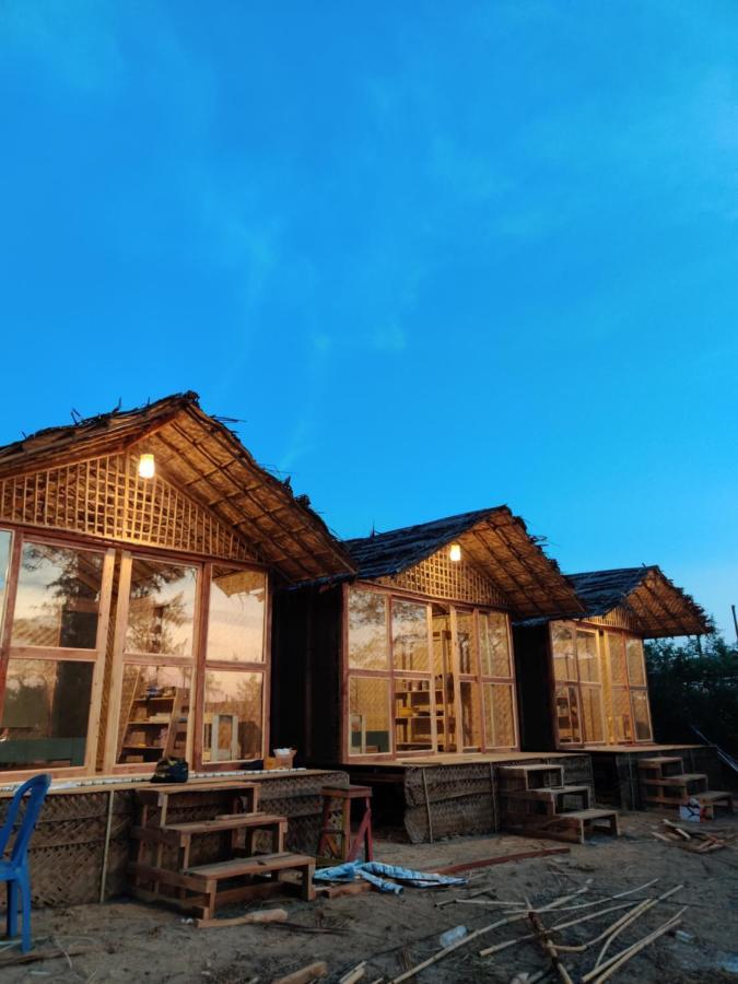 Lost Monk Beach Cottage Arambol Esterno foto